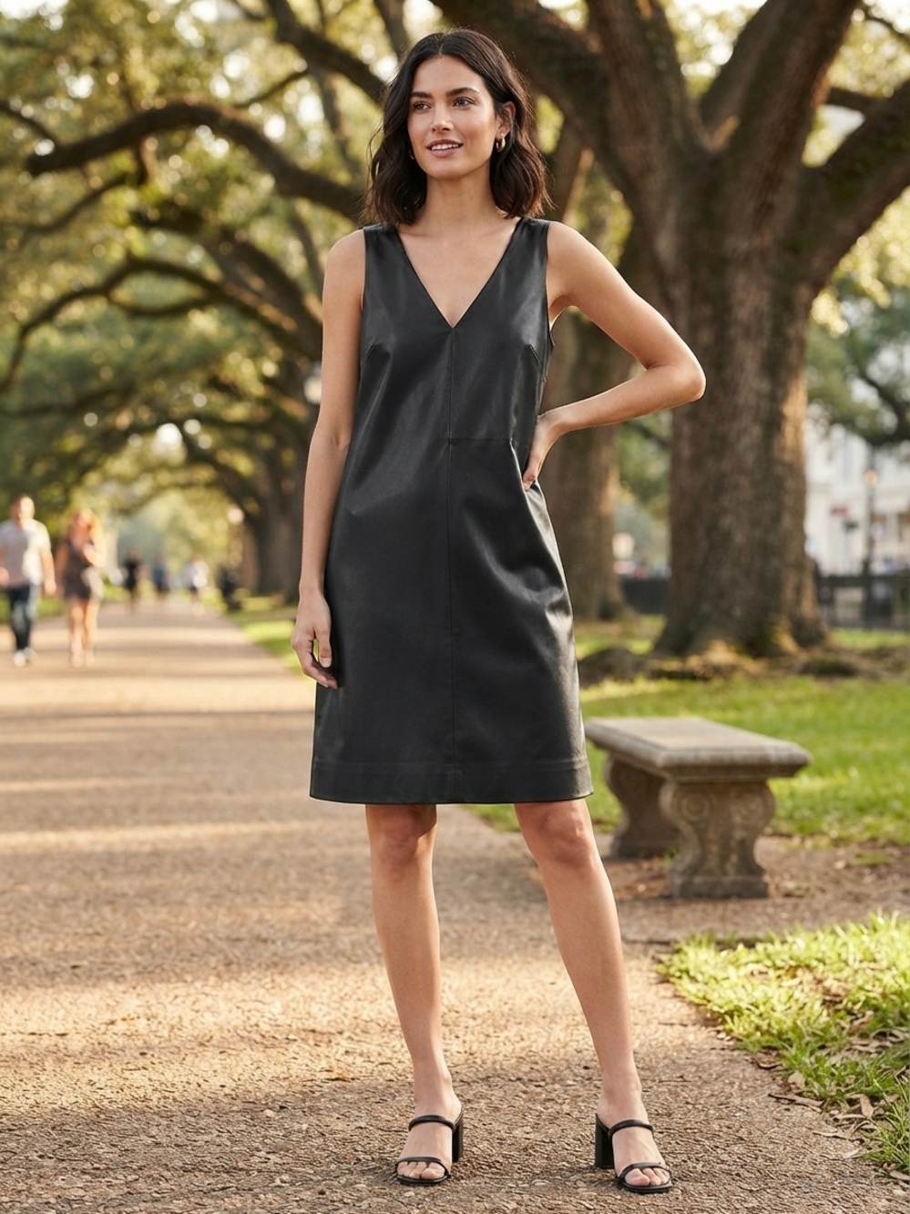 Chloe Black V-Neck Faux Leather shift Dress T36